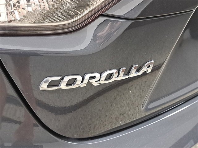 Used 2025 Toyota Corolla LE image 9