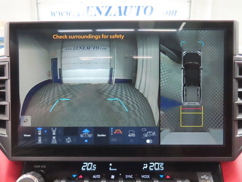 Used 2025 Toyota Tundra Limited AWD/4WD image 19
