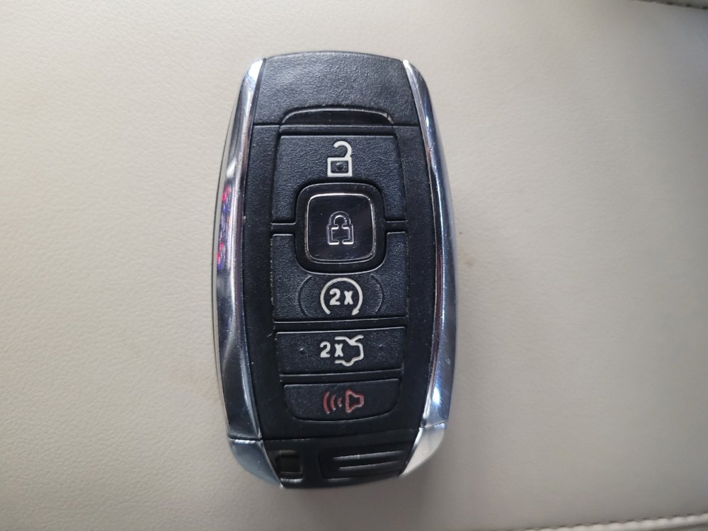Used 2018 Lincoln MKC Select w/ Select Plus Package FWD image 32