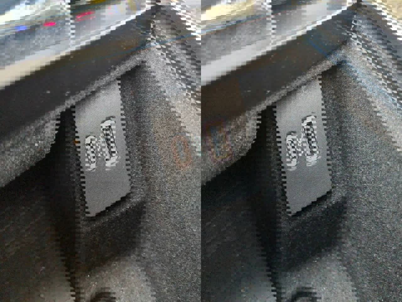 Used 2023 Lincoln Nautilus Black Label w/ Cargo Utility Package image 32