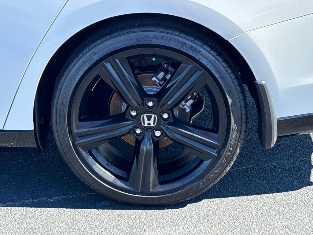 Used 2025 Honda Accord Sport image 19