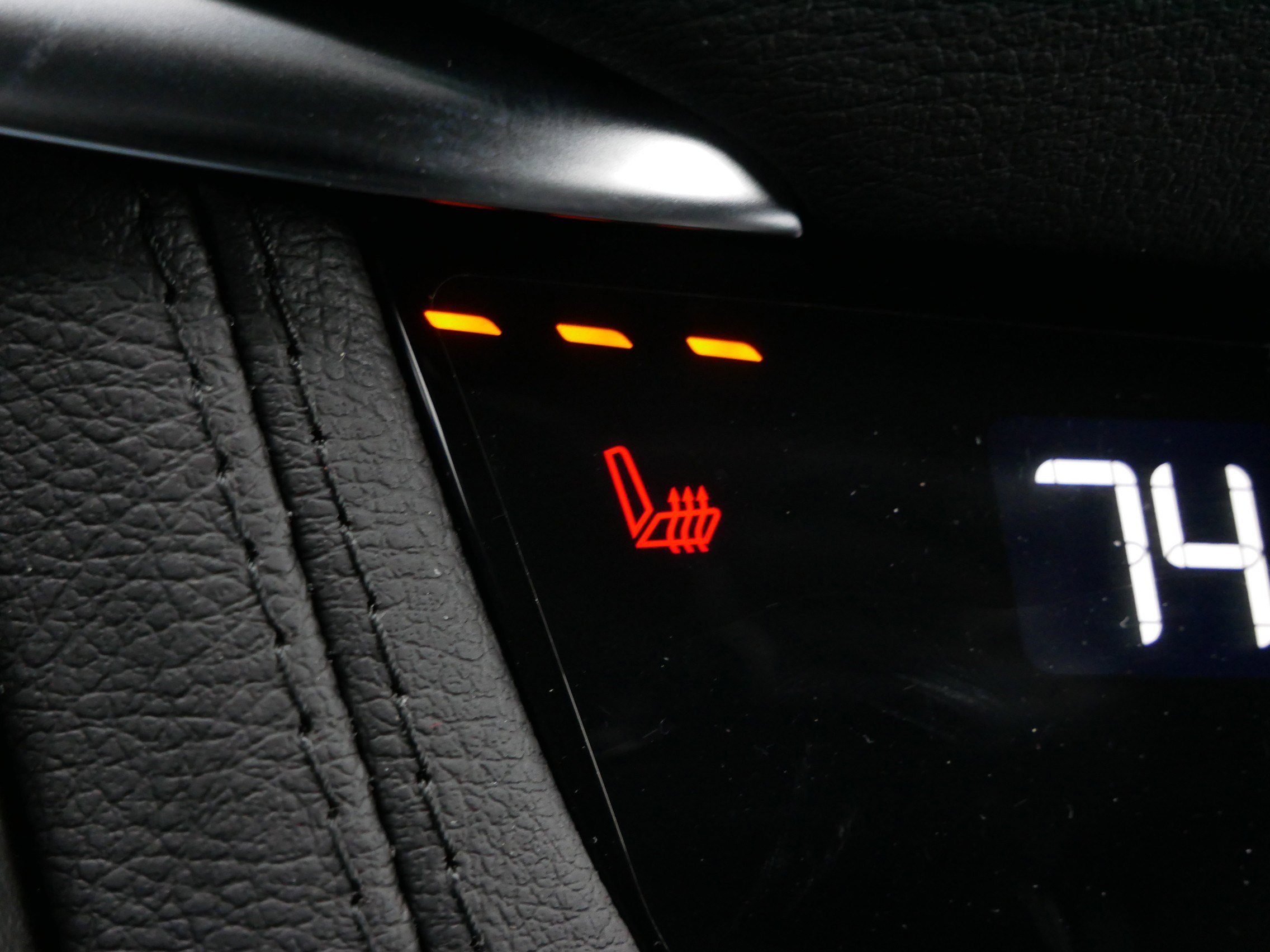 New 2026 Cadillac XT5 Luxury image 23