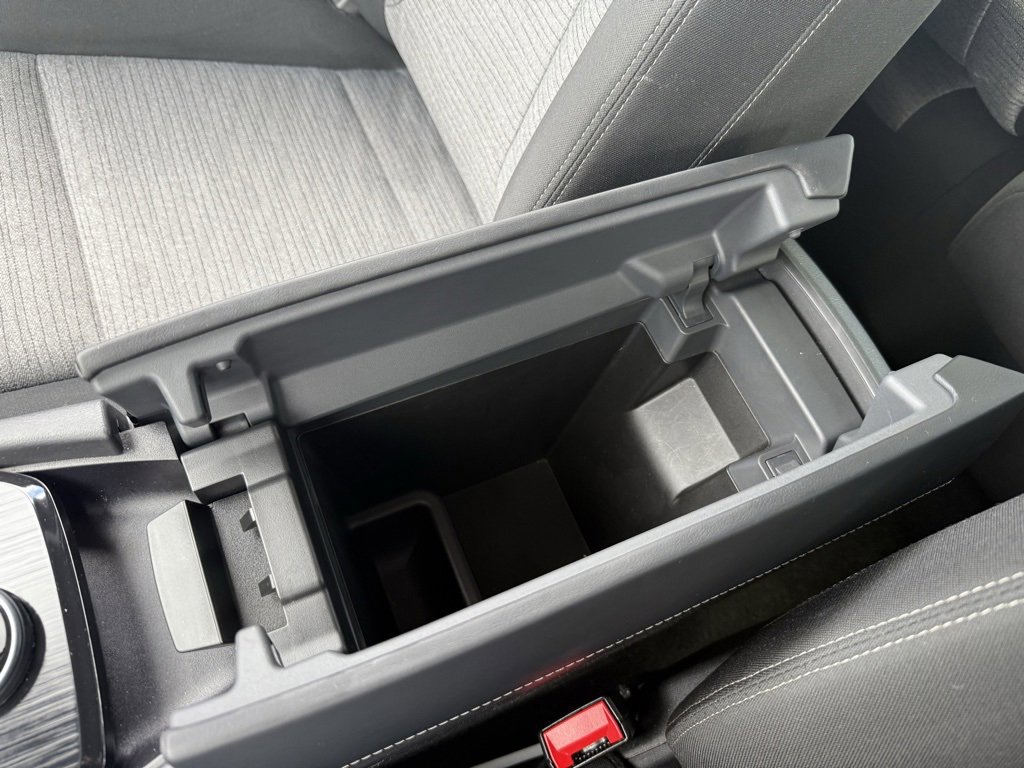 Used 2023 Nissan Rogue SV image 46