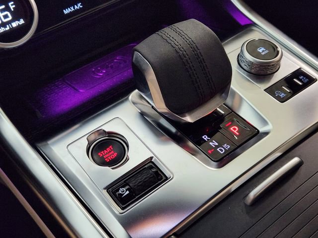 Used 2024 Jaguar XF R-Dynamic SE image 19