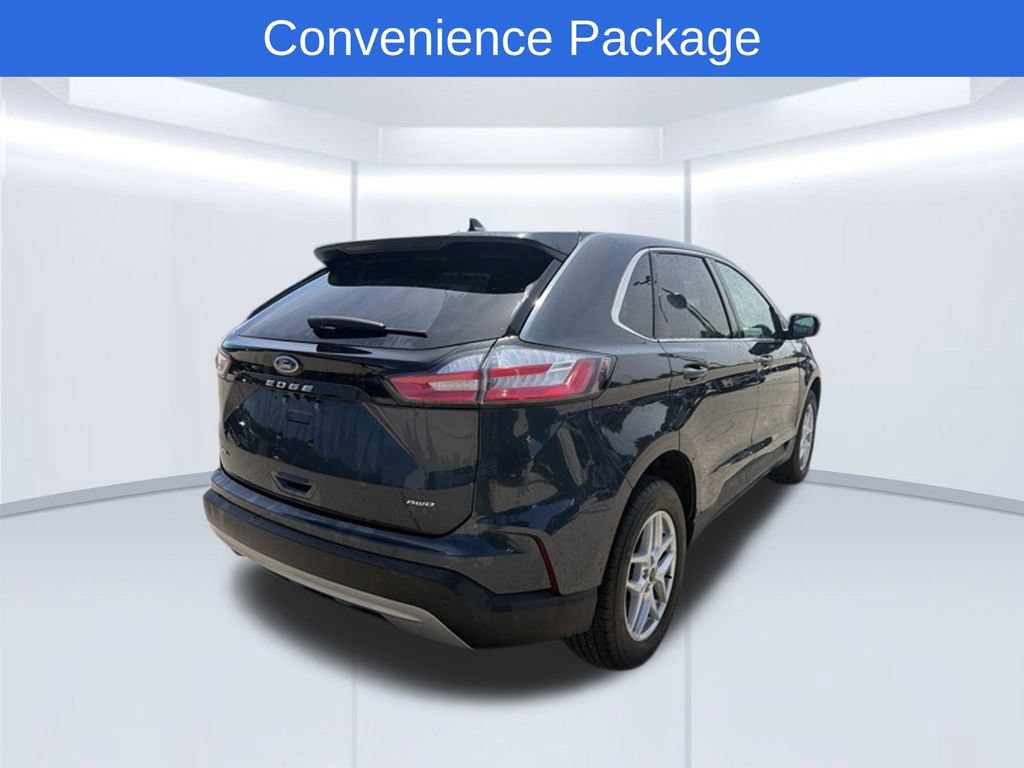 Used 2024 Ford Edge SEL w/ Convenience Package AWD/4WD image 3