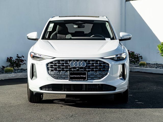 New 2025 Audi Q5 Premium Plus AWD/4WD image 3