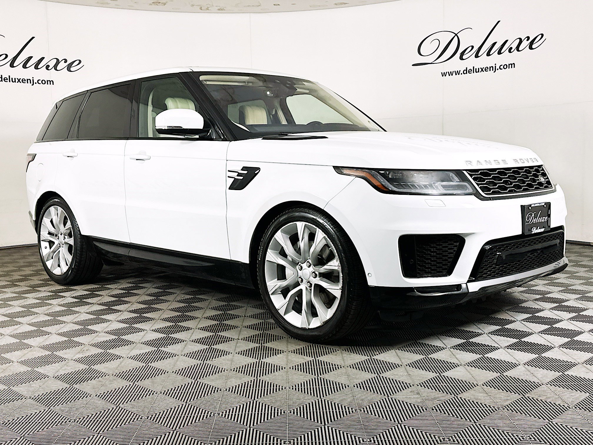 Used 2020 Land Rover Range Rover Sport HSE AWD/4WD image 1