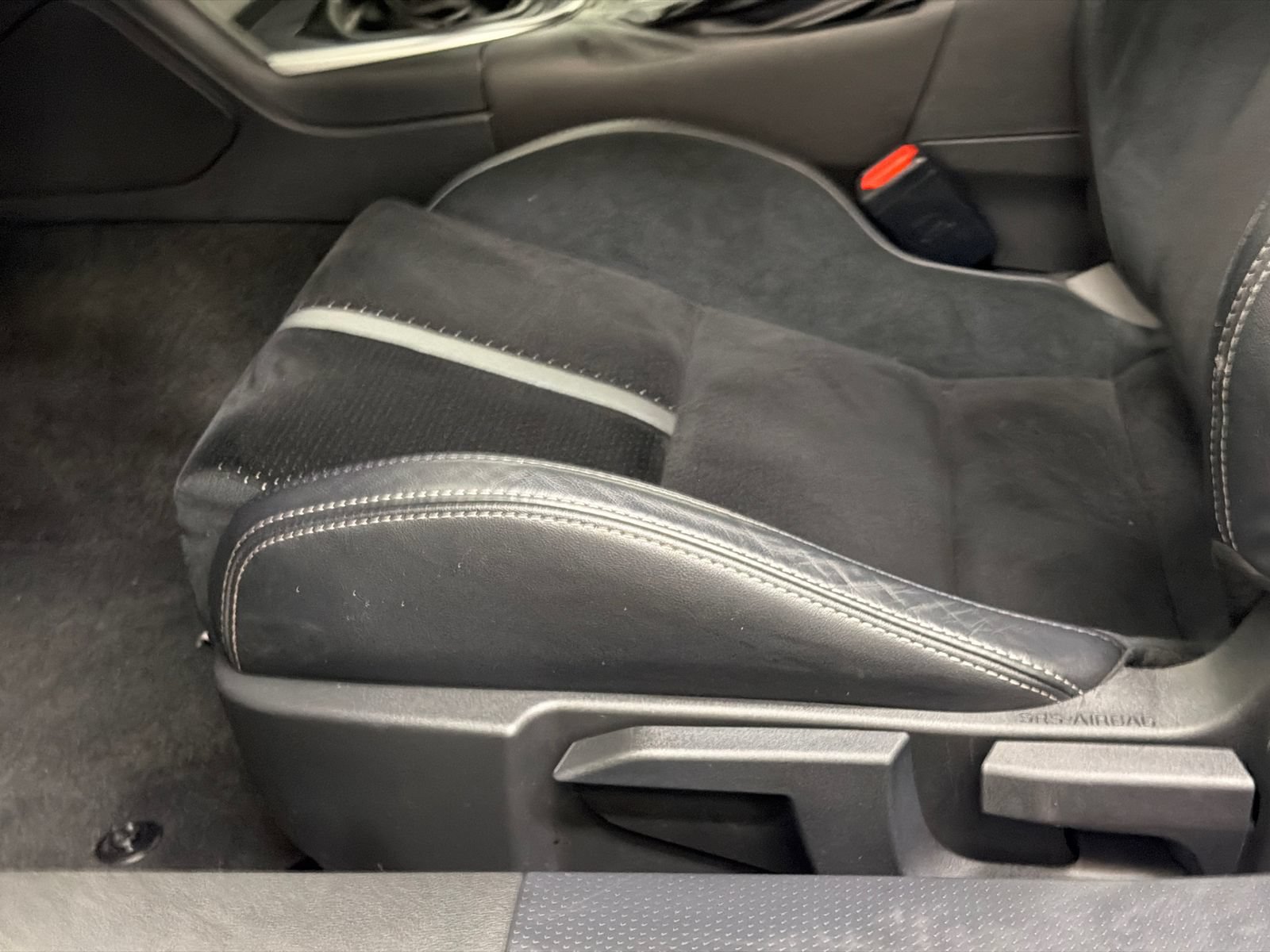 Used 2025 Toyota GR86 Premium RWD image 12