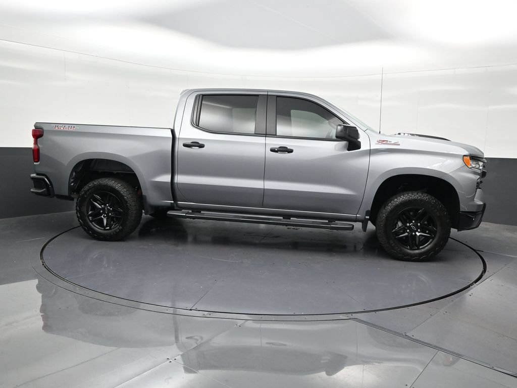 Used 2024 Chevrolet Silverado 1500 LT Trail Boss w/ Convenience Package II AWD/4WD image 7