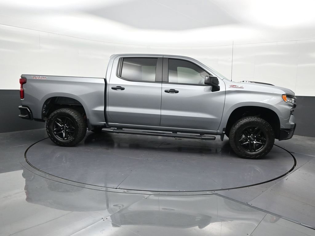 Used 2024 Chevrolet Silverado 1500 LT Trail Boss w/ Convenience Package II AWD/4WD image 7