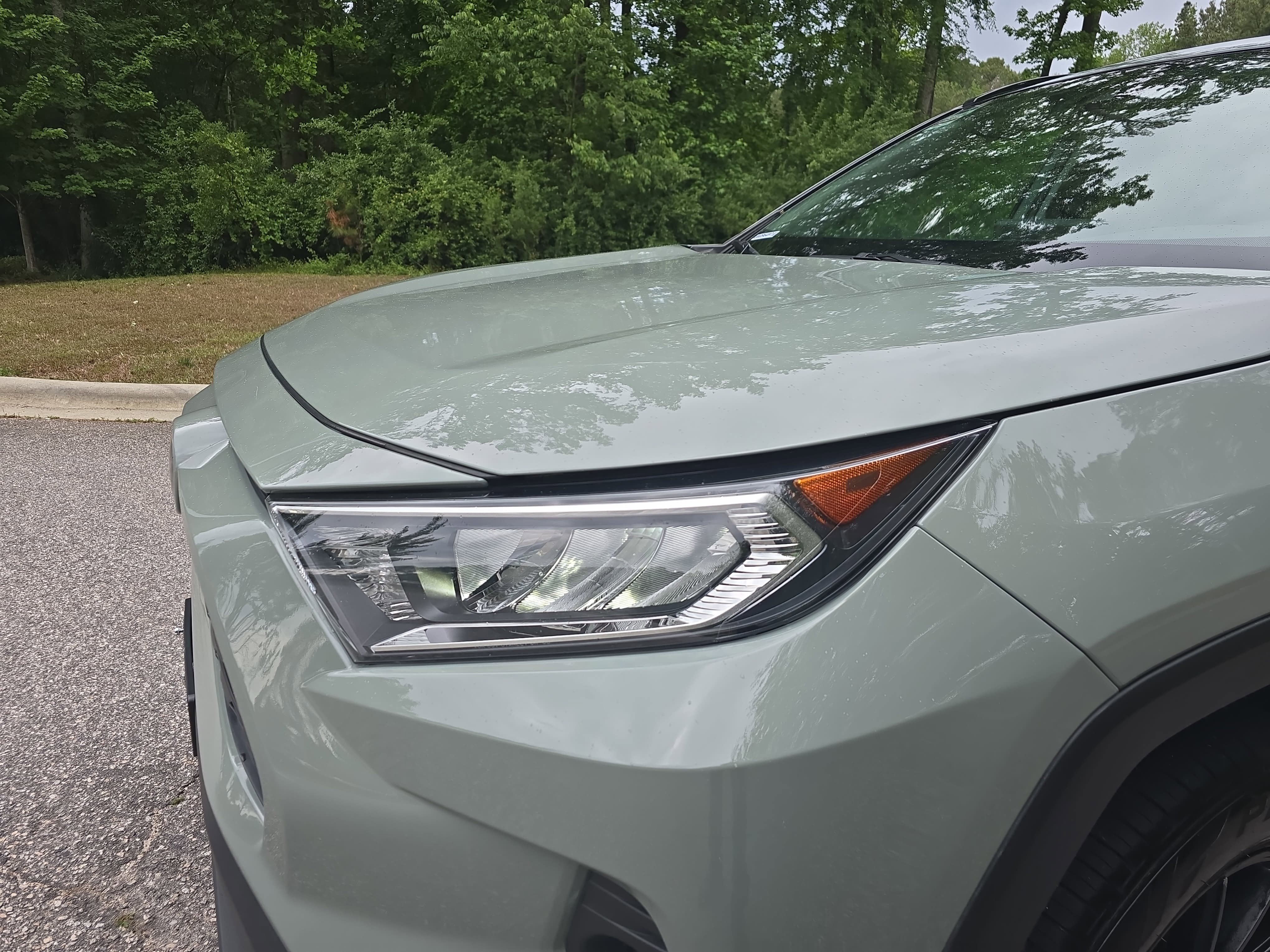 Used 2020 Toyota RAV4 XLE w/ Convenience Package AWD/4WD image 31