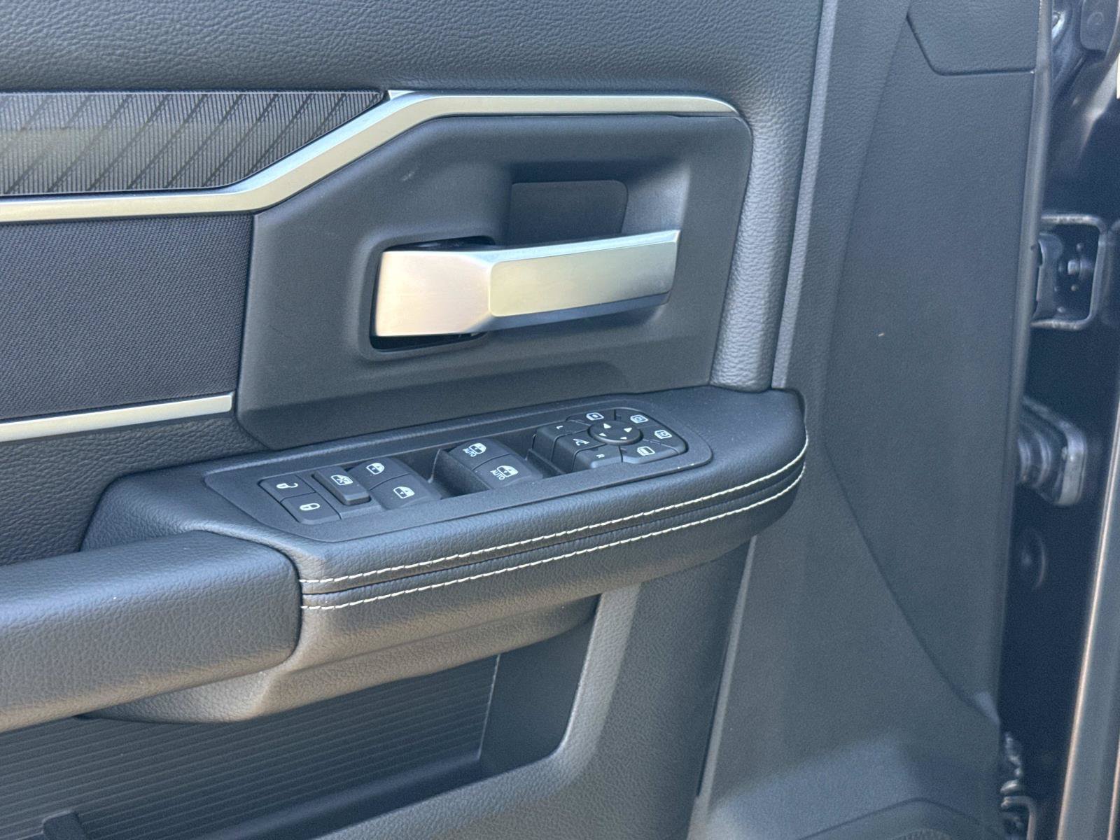New 2026 RAM 2500 Big Horn AWD/4WD image 21