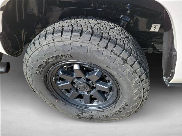 Used 2023 Toyota Tacoma SR AWD/4WD image 12