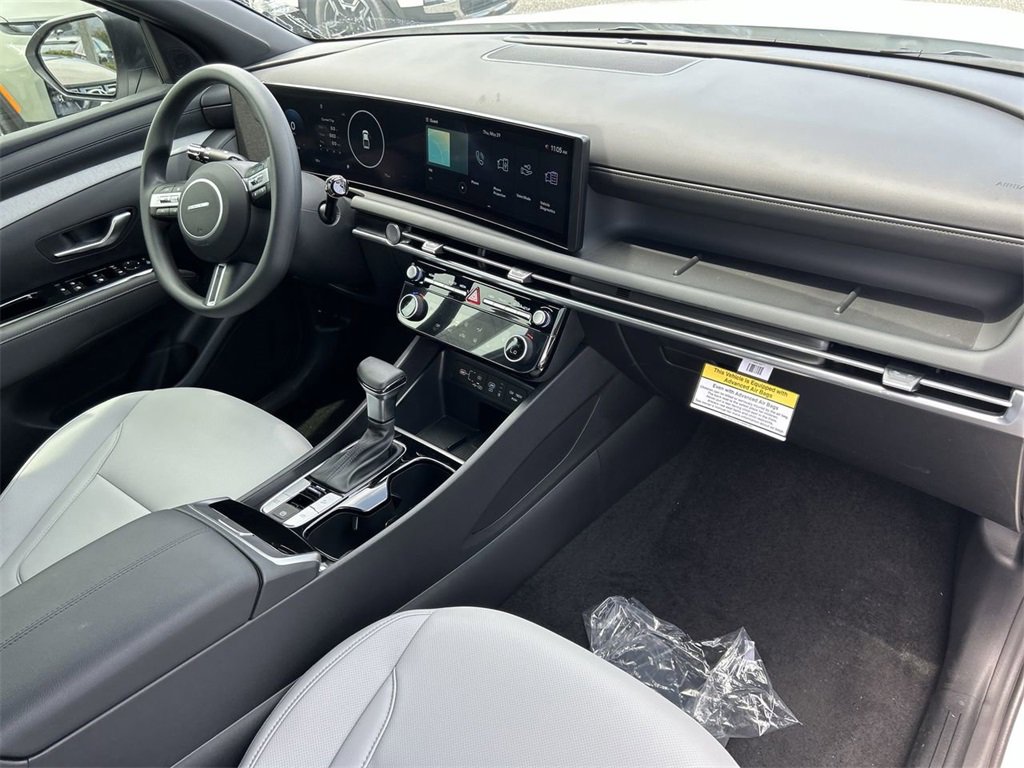 New 2025 Hyundai Santa Cruz SEL image 18