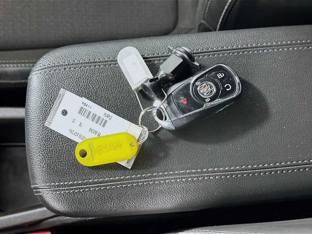 Used 2020 Buick Encore GX Select image 35
