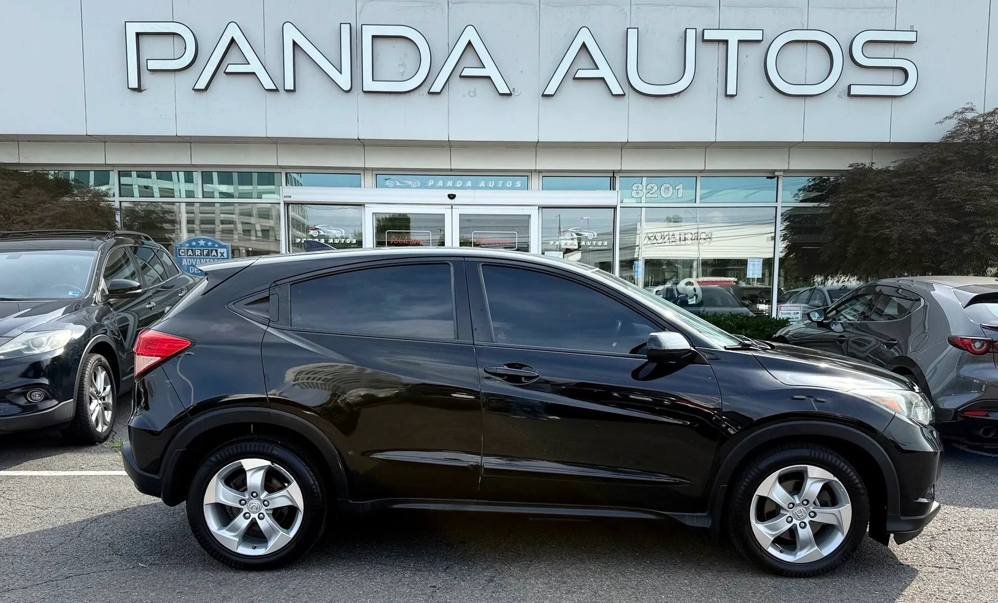 Used 2016 Honda HR-V LX image 8