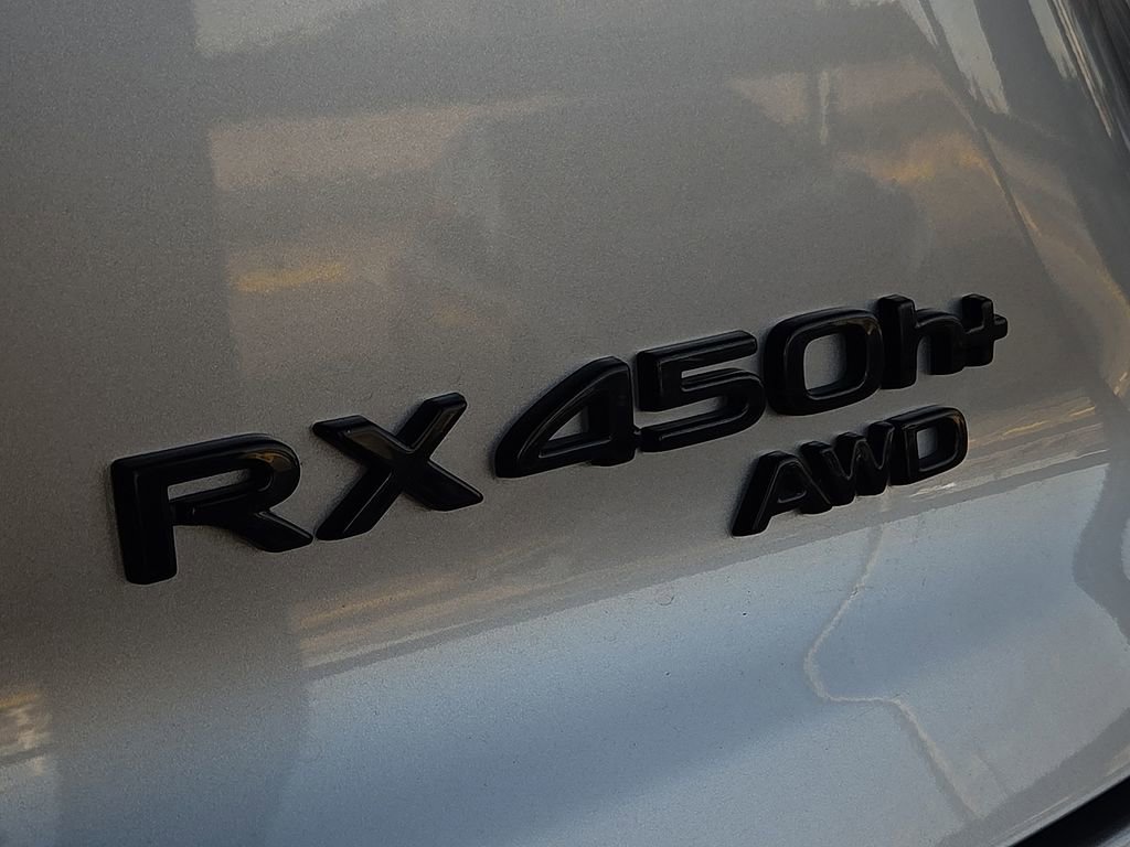 Used 2025 Lexus RX 450h AWD w/ Luxury Package image 11