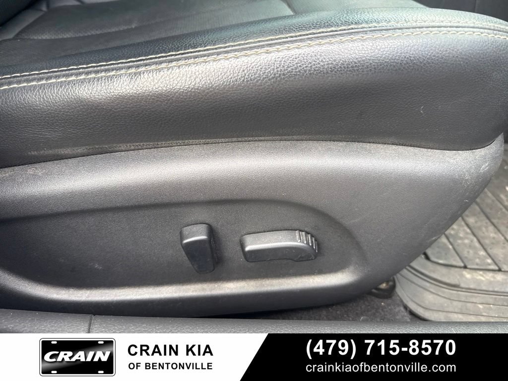 Used 2017 Nissan Altima 2.5 SL w/ 2.5 Technology Package FWD image 13