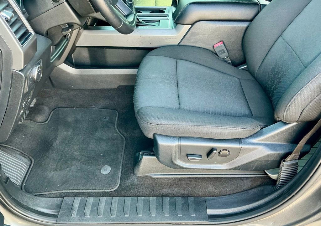 Used 2020 Ford F150 XLT w/ Equipment Group 302A Luxury image 40