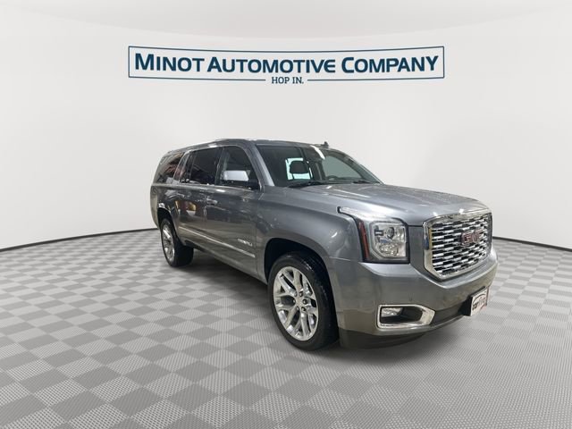 Used 2020 GMC Yukon XL Denali w/ Denali Premium Package image 2