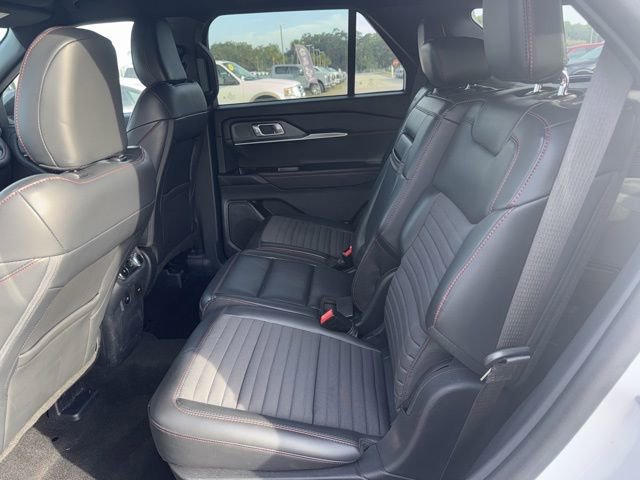 Used 2025 Ford Explorer ST-Line RWD image 10