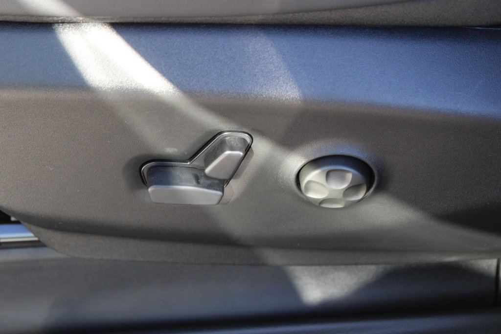 New 2026 Chrysler Pacifica Select image 25