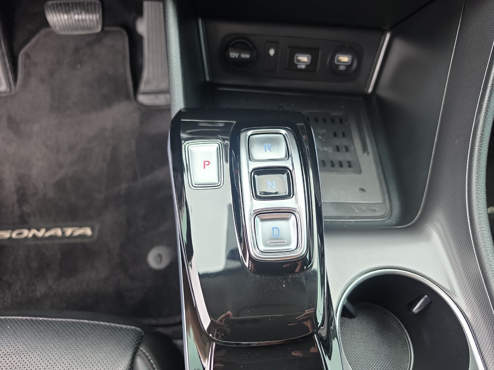 Used 2022 Hyundai Sonata Limited w/ Cargo Package FWD image 24