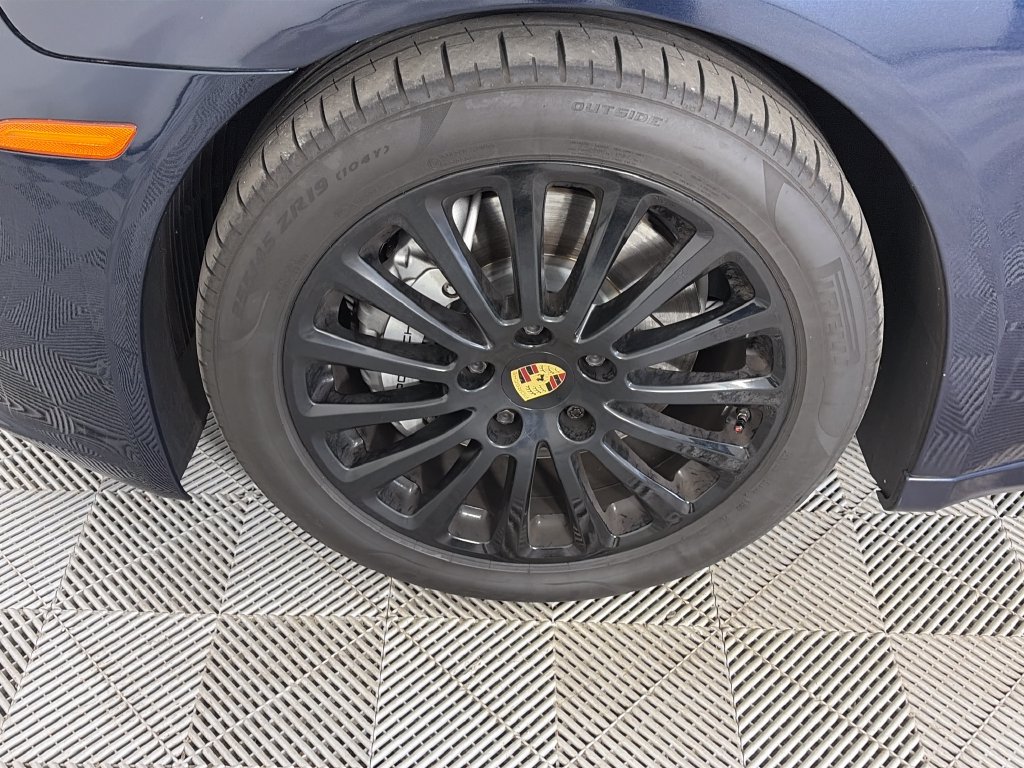 Used 2015 Porsche Panamera image 8
