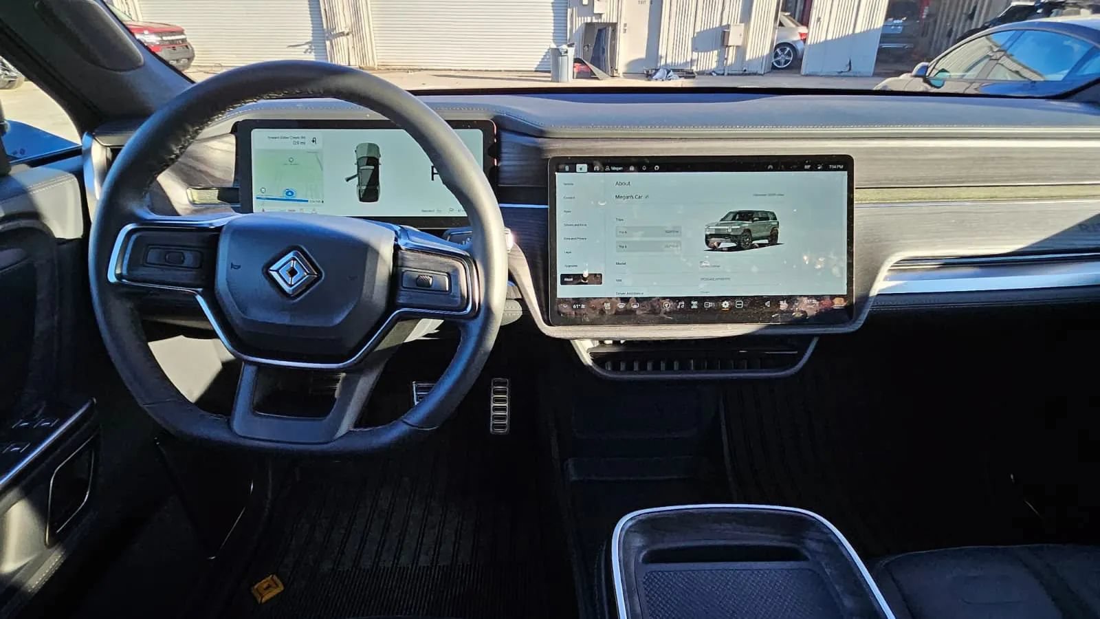 Used 2023 Rivian R1S Launch Edition AWD/4WD image 17