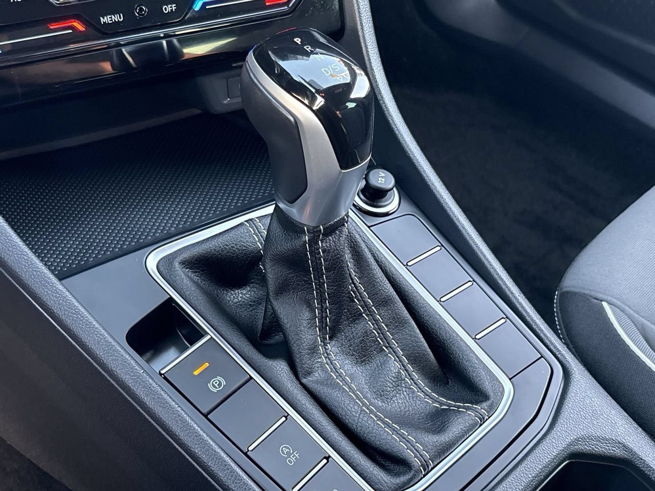 Certified 2026 Volkswagen Jetta Sport FWD image 25