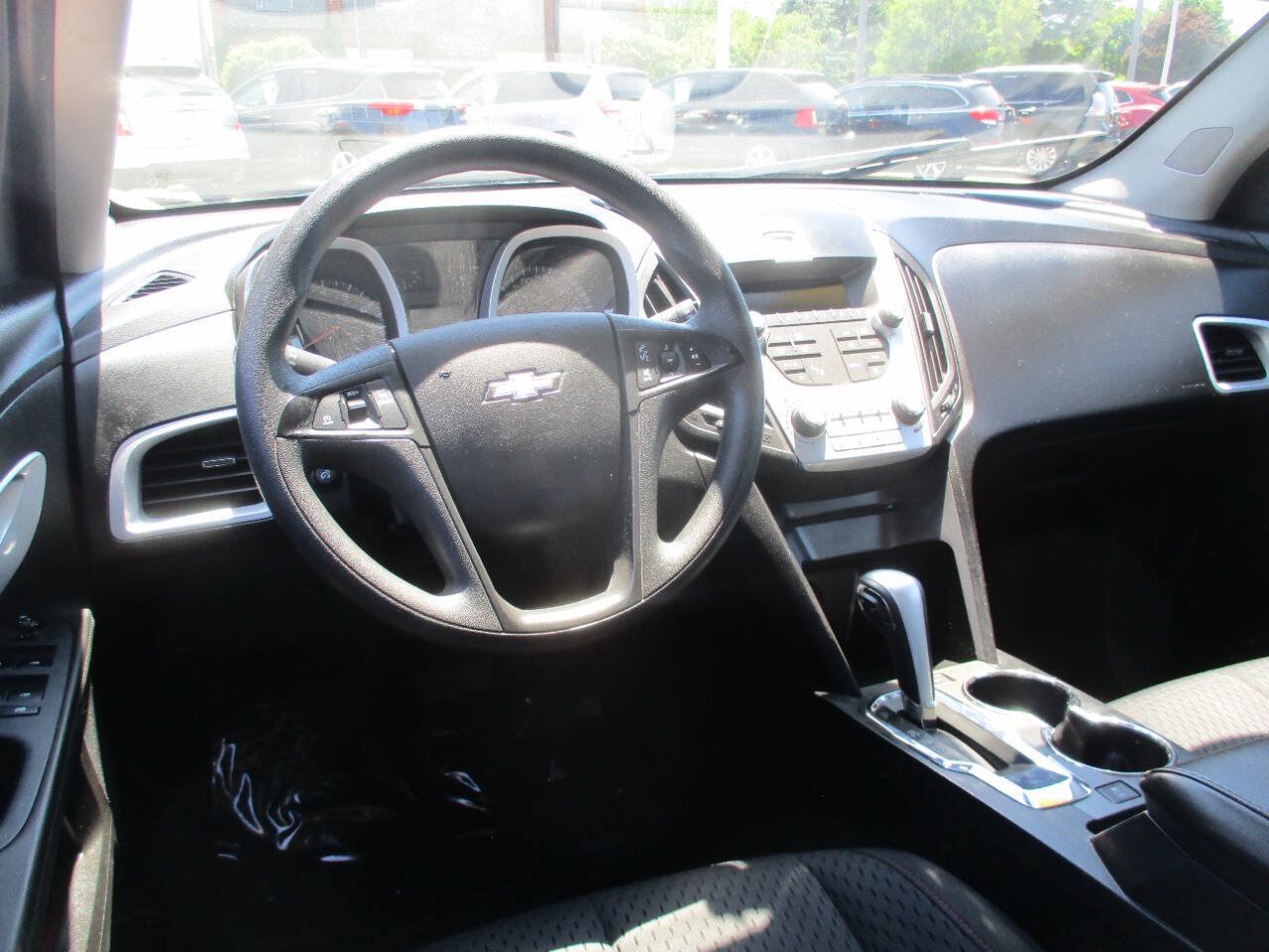 Used 2012 Chevrolet Equinox LS AWD/4WD image 28
