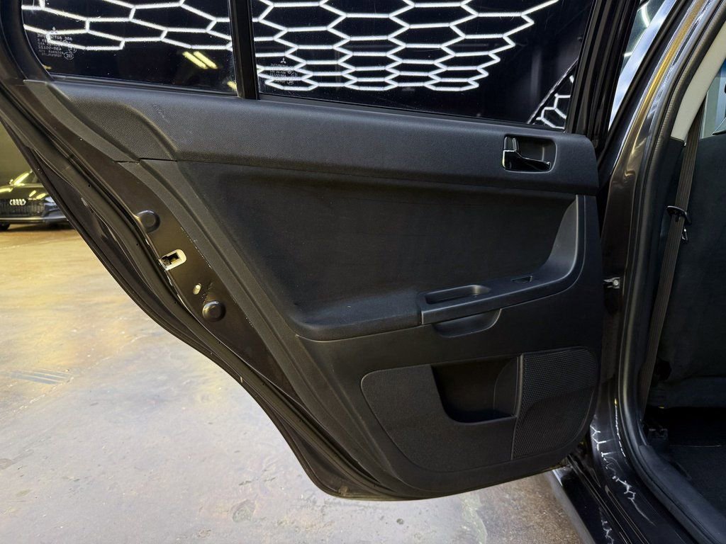 Used 2008 Mitsubishi Lancer Evolution GSR image 17