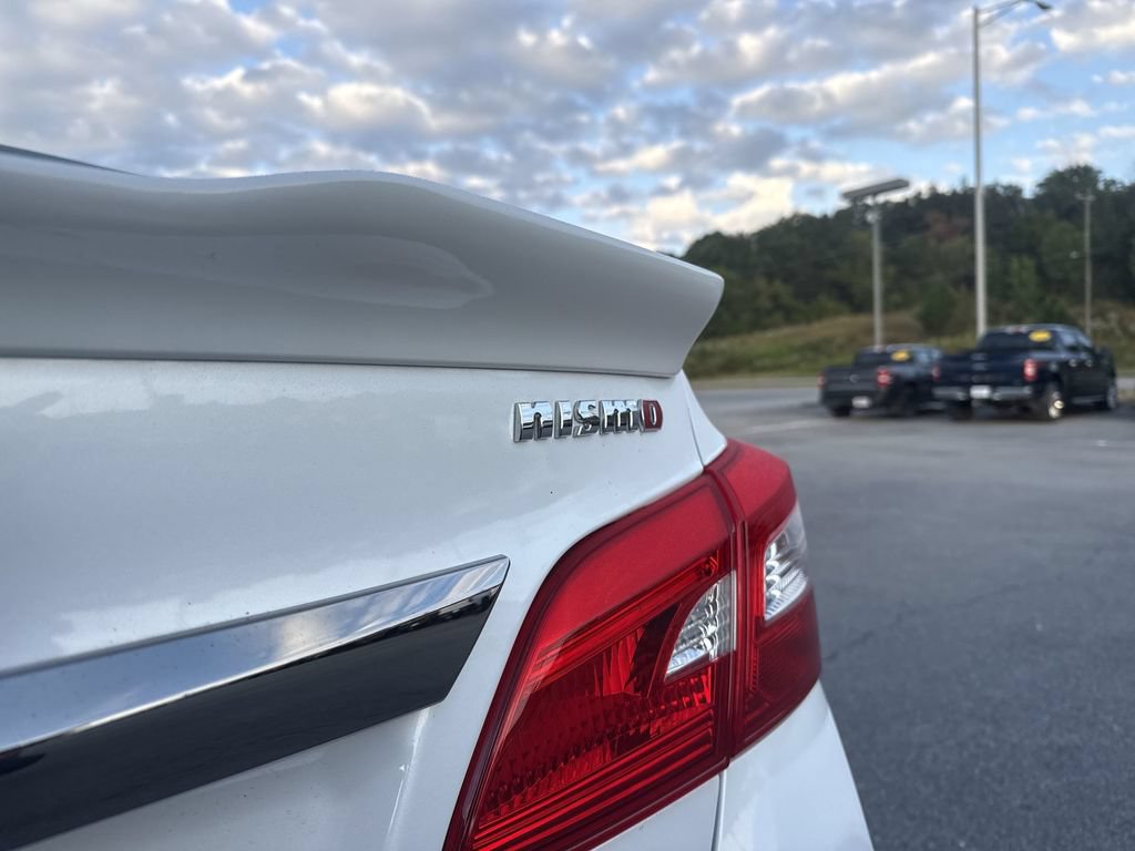 Used 2018 Nissan Sentra NISMO FWD image 6