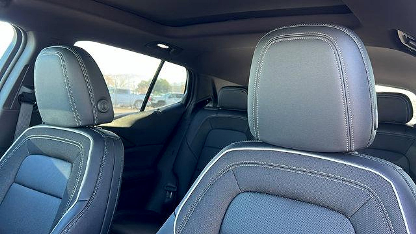 New 2026 Chevrolet Equinox EV LT image 18