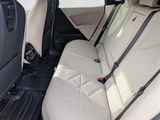 Used 2024 BMW iX xDrive50 w/ Sport Package image 17