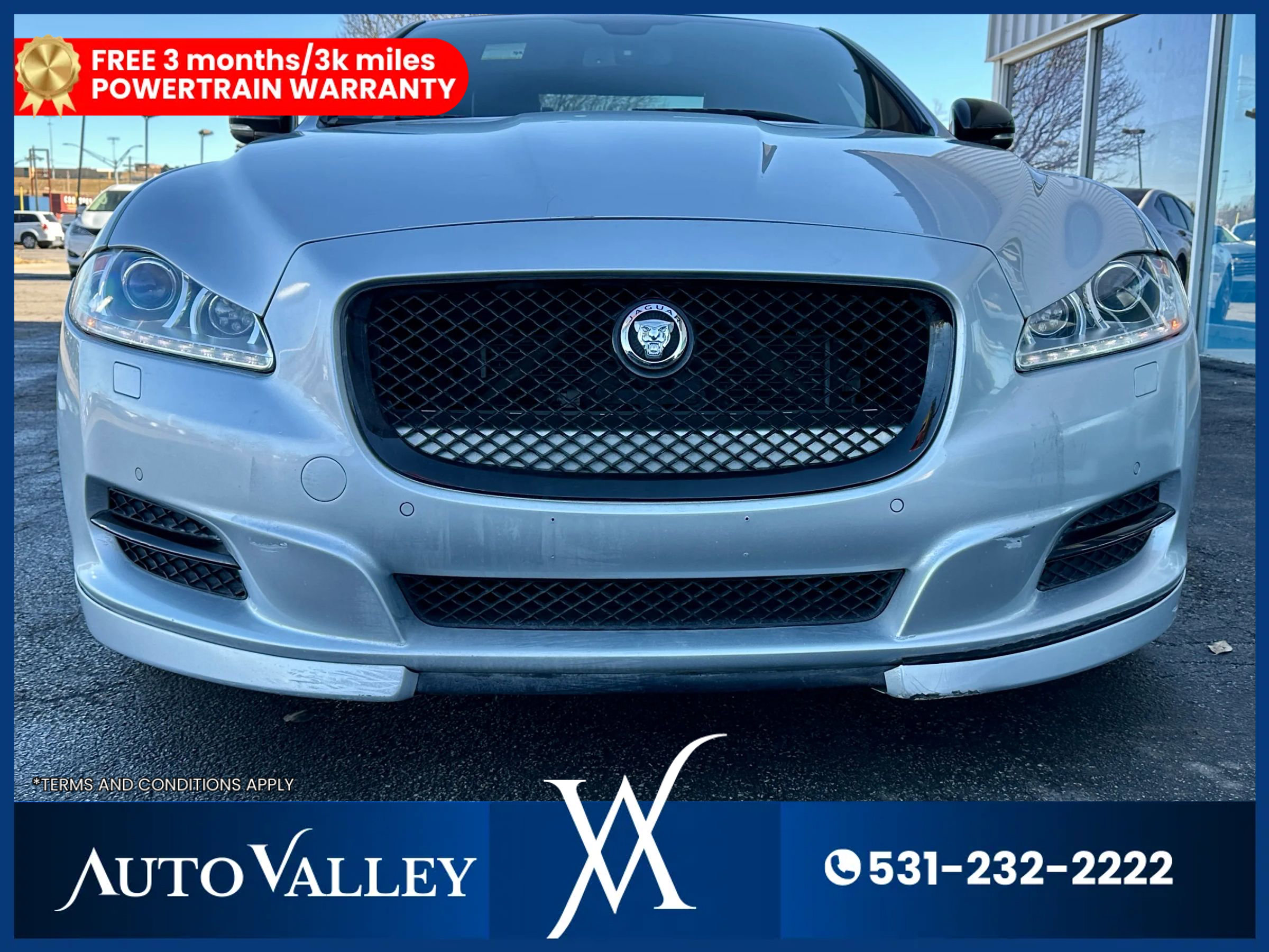 Used 2015 Jaguar XJ AWD image 10