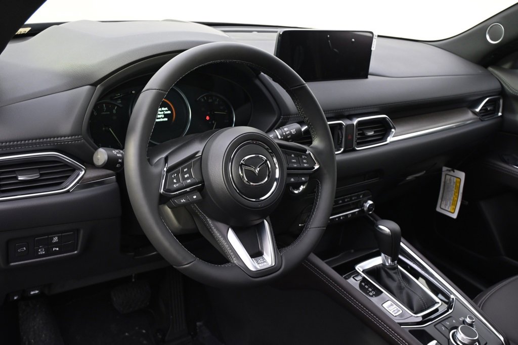 New 2025 MAZDA CX-5 Signature image 11