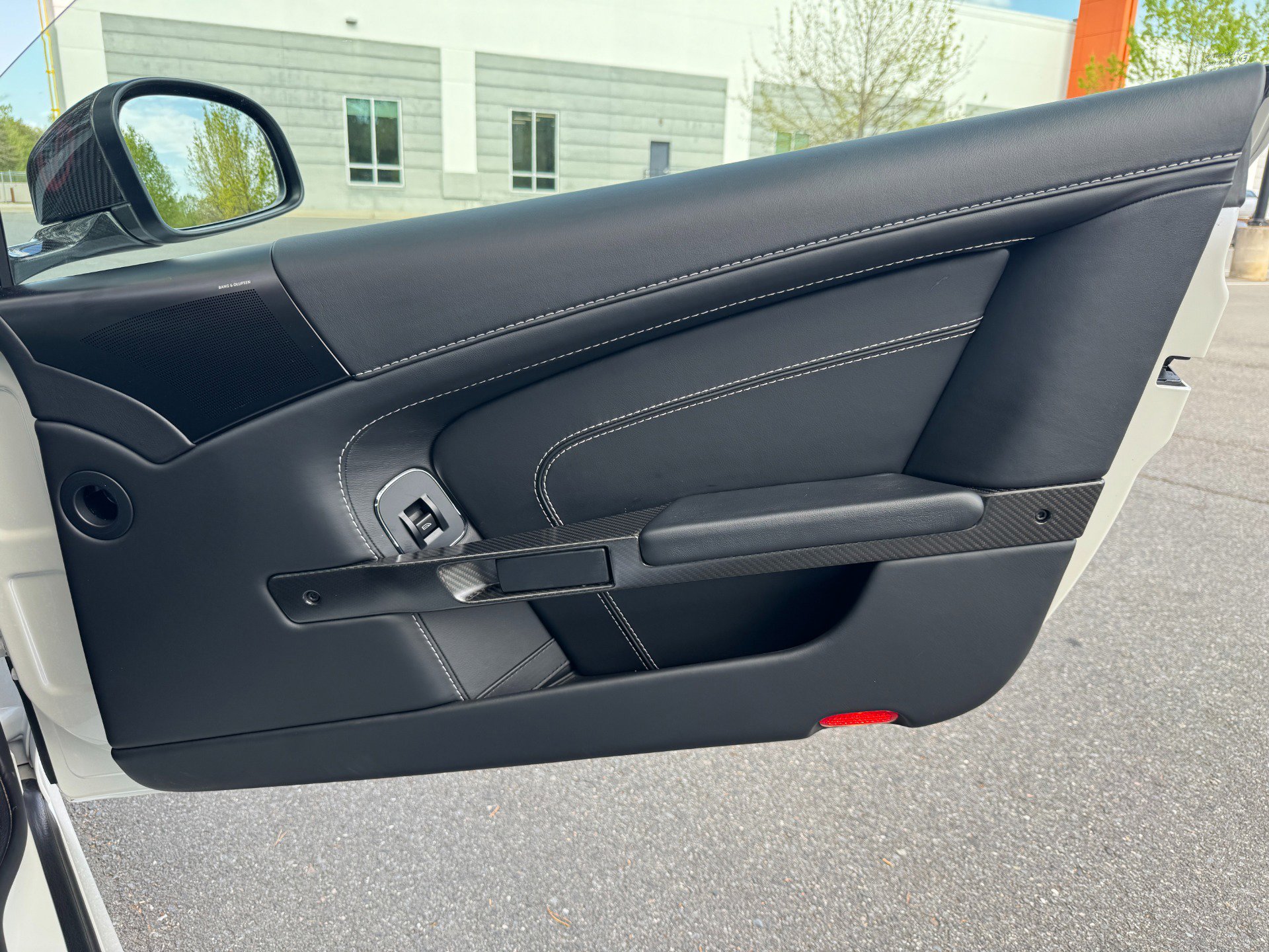 Used 2015 Aston Martin DB9 Coupe image 50