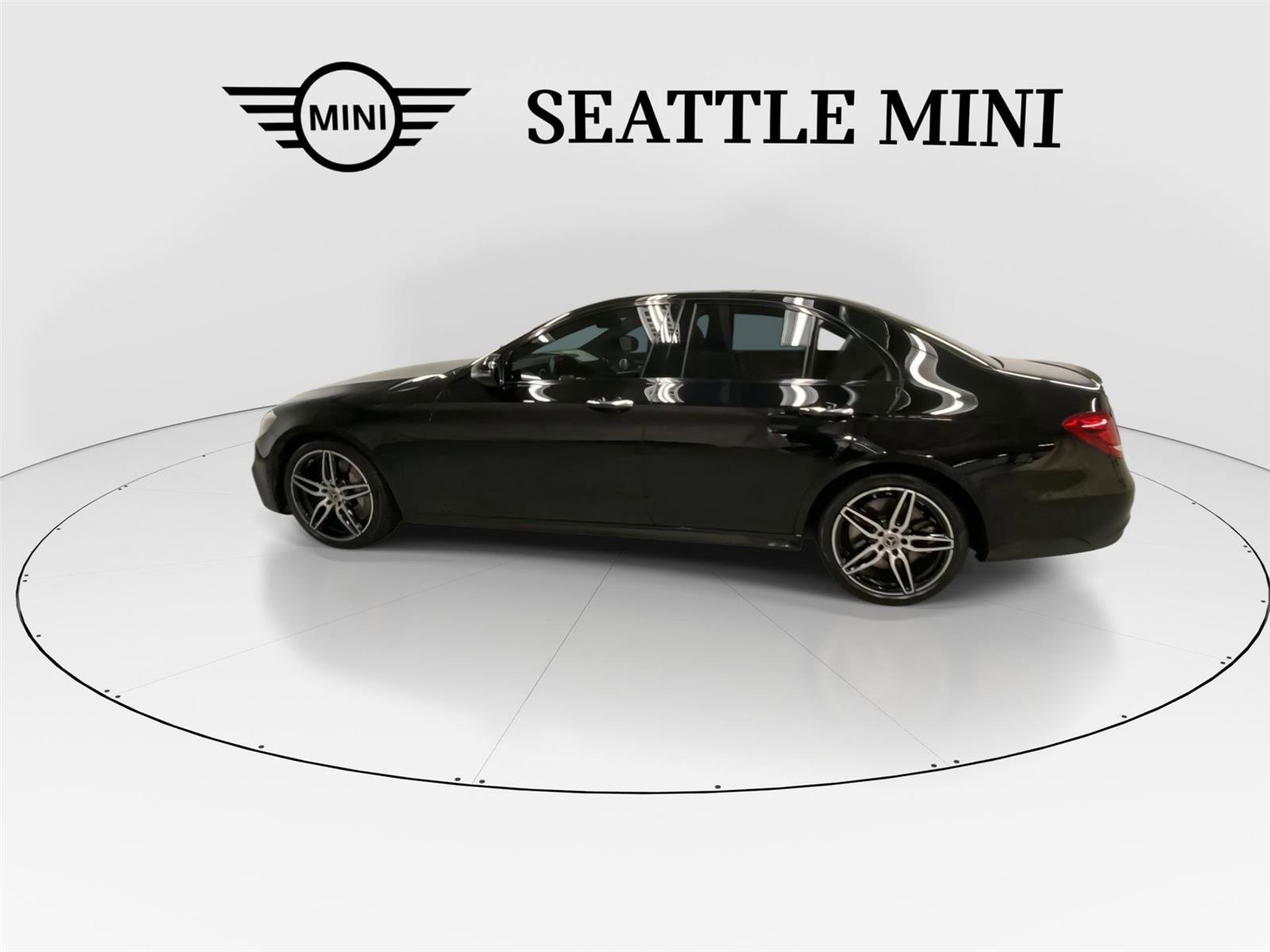 Used 2019 Mercedes-Benz E 450 4MATIC Sedan image 7