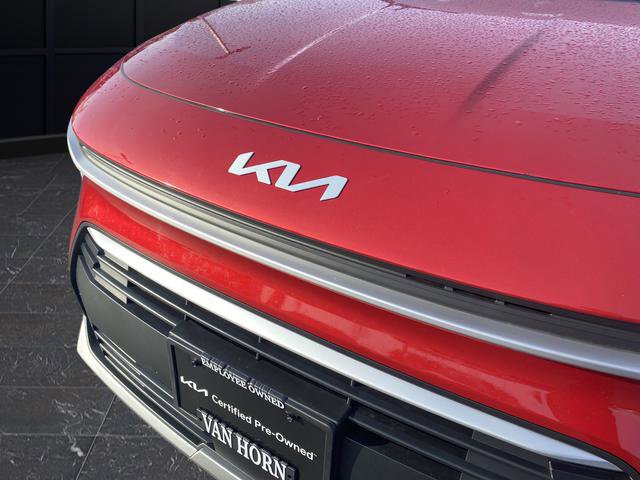 Certified 2023 Kia Niro EX image 38