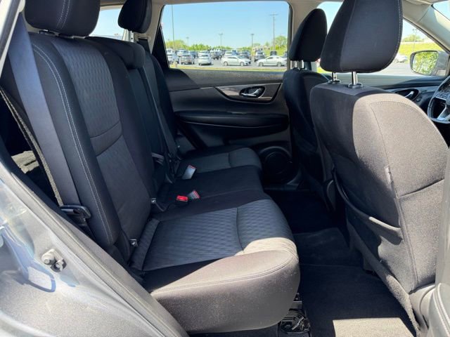 Used 2020 Nissan Rogue SV w/ Premium Package FWD image 12