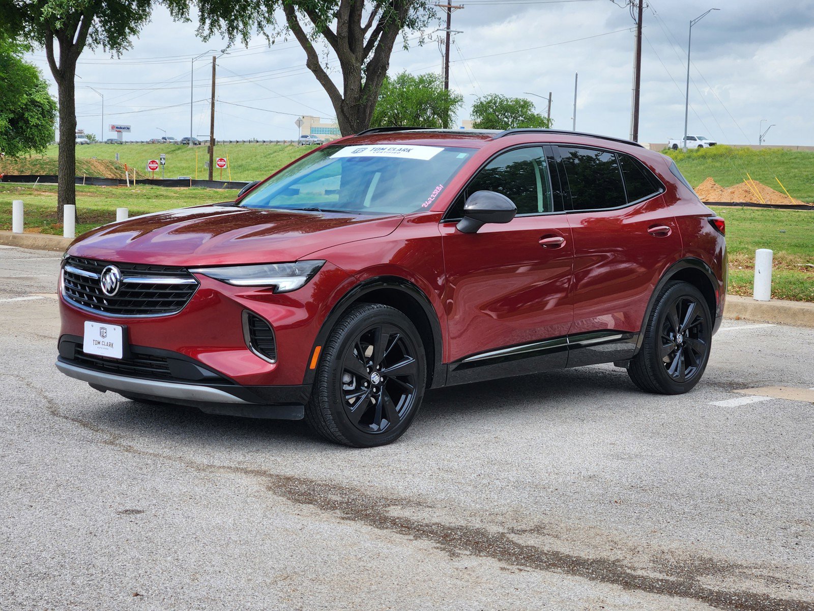 Used 2023 Buick Envision Essence w/ Sport Touring Package image 2