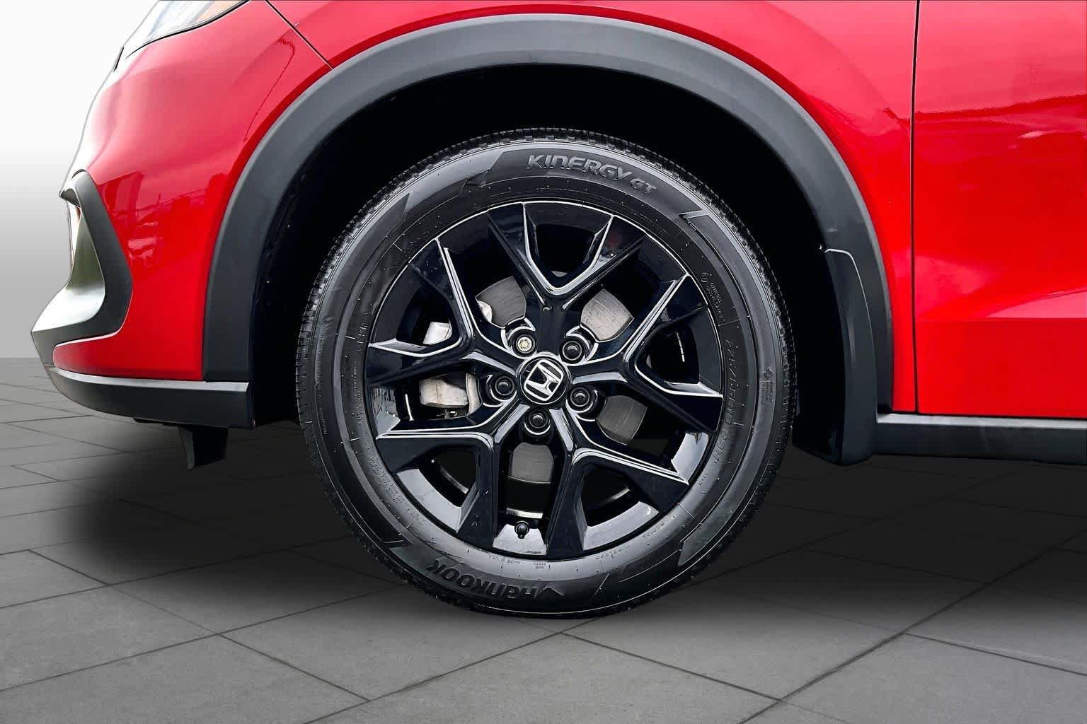 Used 2024 Honda HR-V Sport image 11