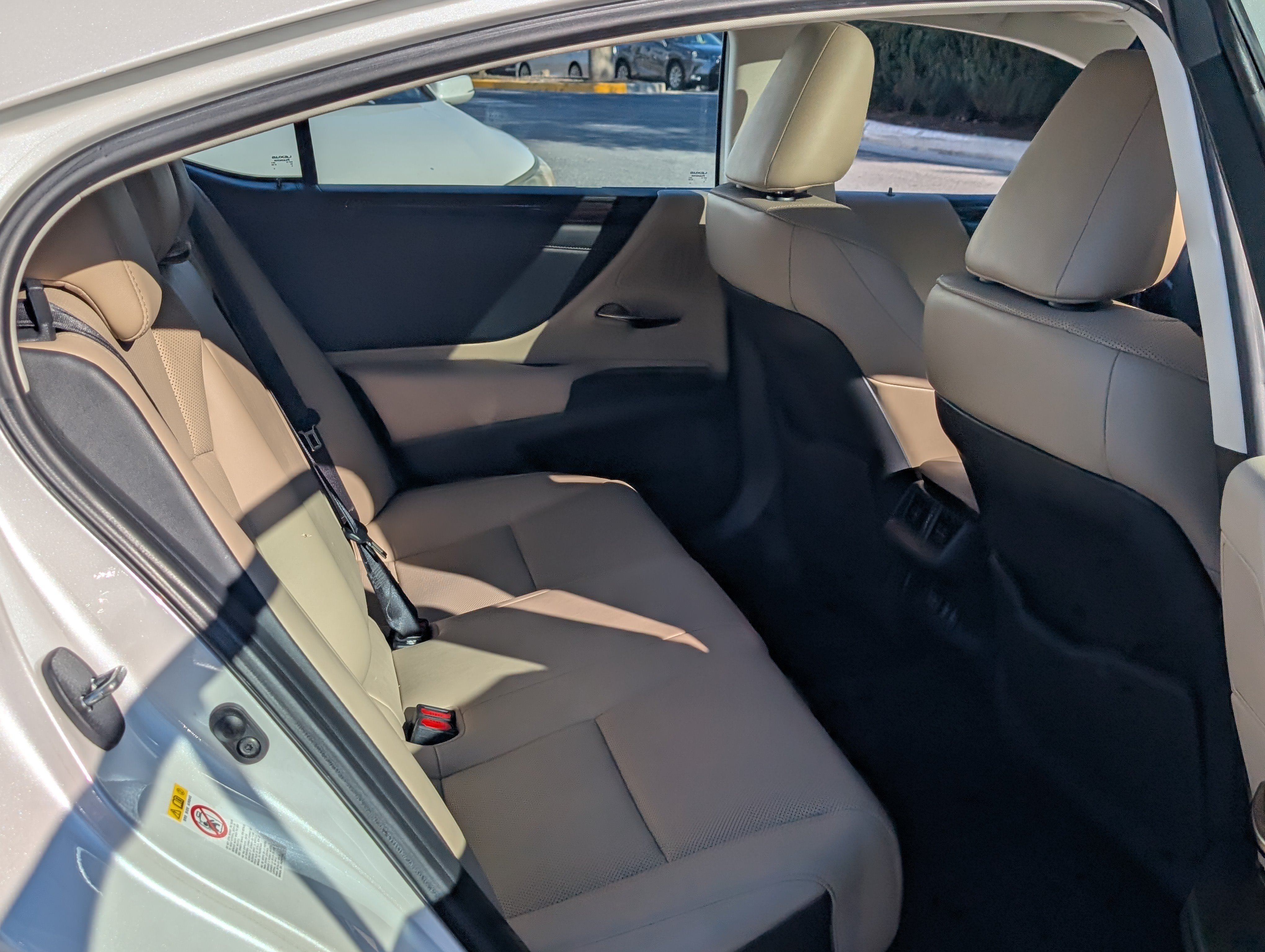 Used 2019 Lexus ES 350 w/ Premium Package FWD image 12