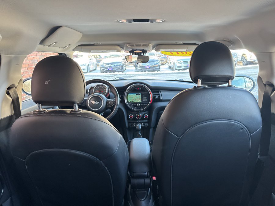 Used 2017 MINI Cooper 4-Door Hardtop image 42