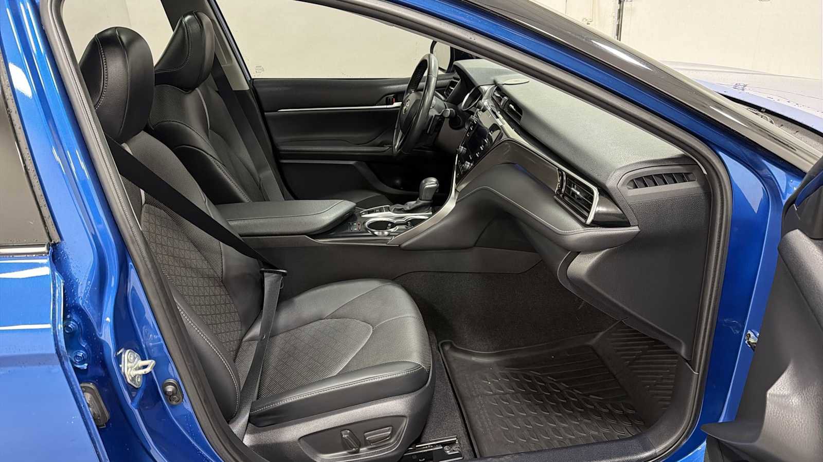 Certified 2020 Toyota Camry XSE w/ Driver Assist Package image 30