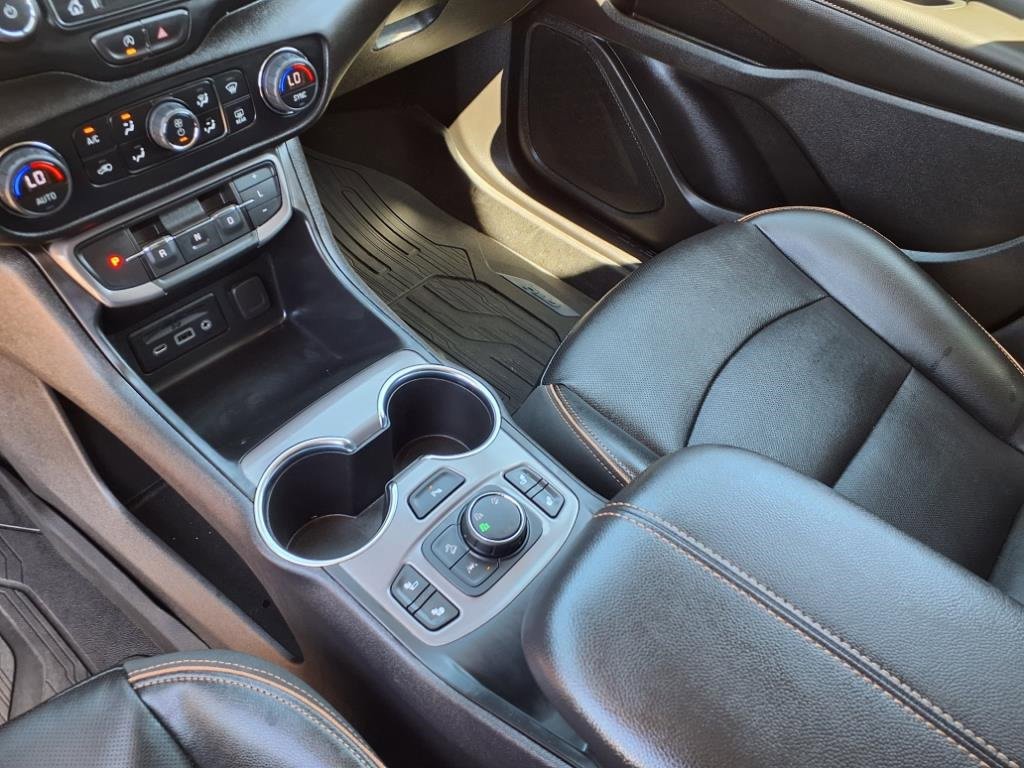 Used 2024 GMC Terrain AT4 w/ Tech Package image 11