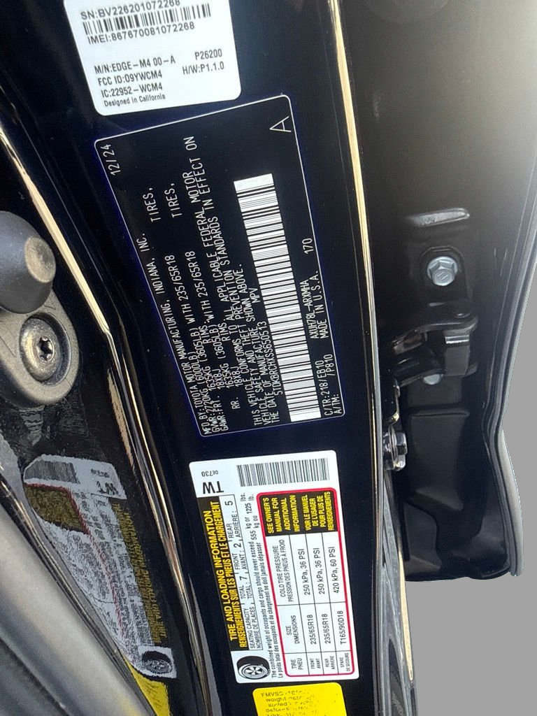 Used 2025 Toyota Highlander XLE AWD/4WD image 33