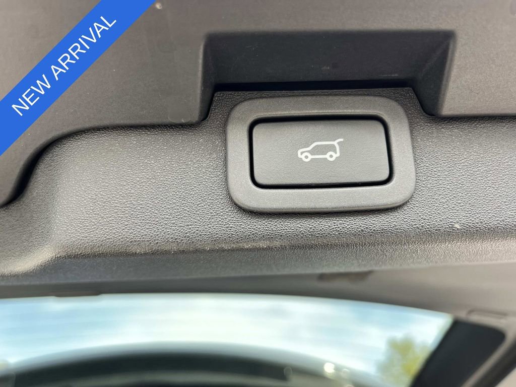 Used 2018 Land Rover Discovery SE image 22