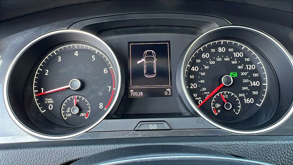 Used 2018 Volkswagen Golf SE FWD image 28